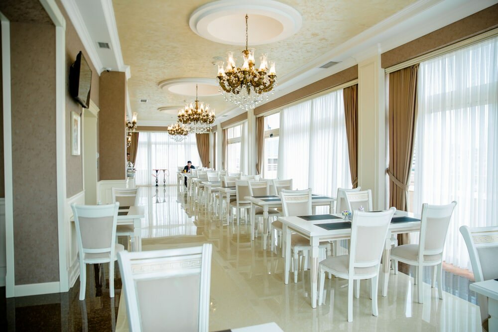 Фото Capitol Hotel