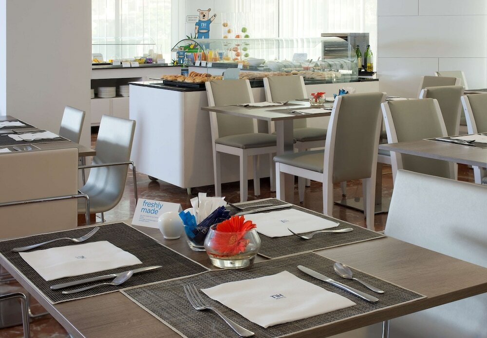 Фото Nh Avenida Jerez