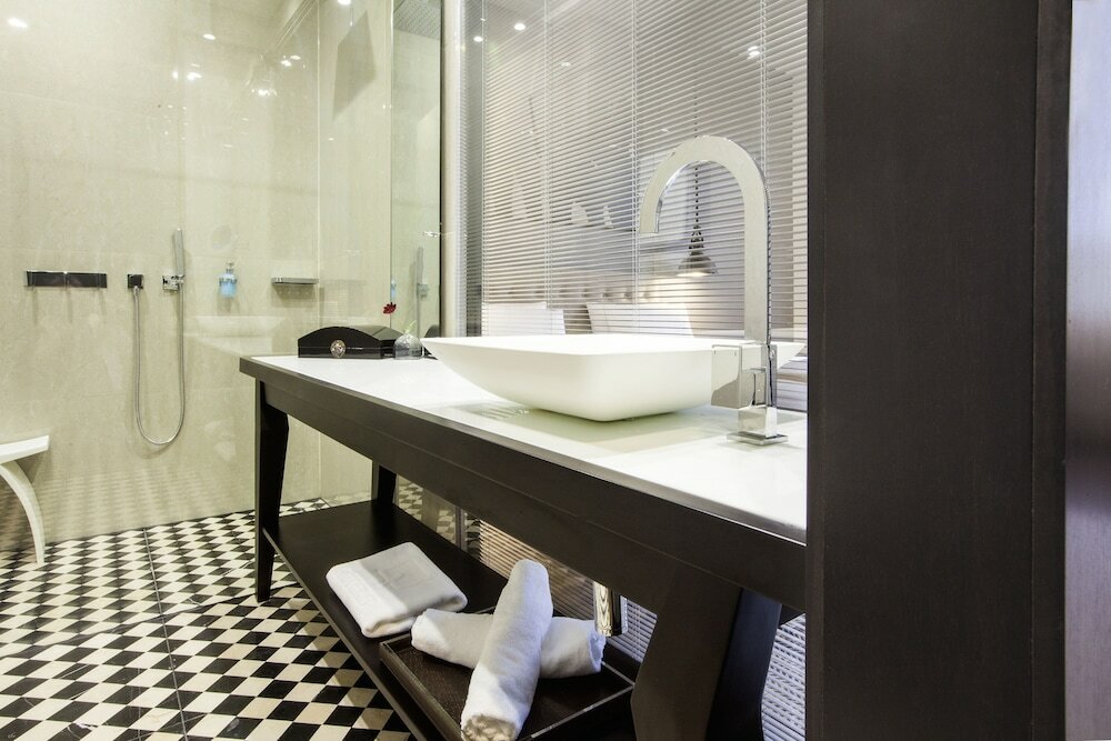 Фото Quentin Prague Hotel