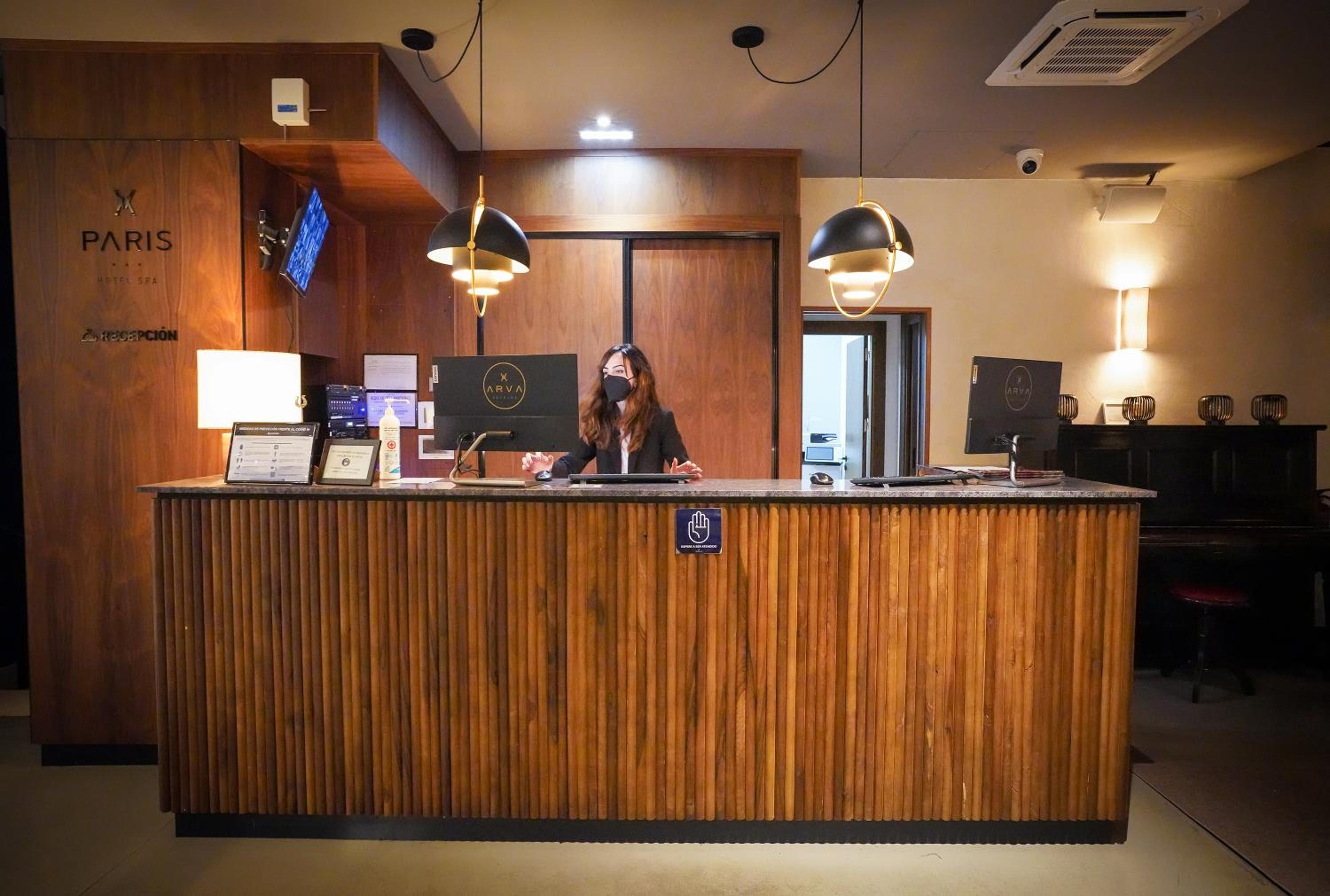 Фото Hotel SPA Paris