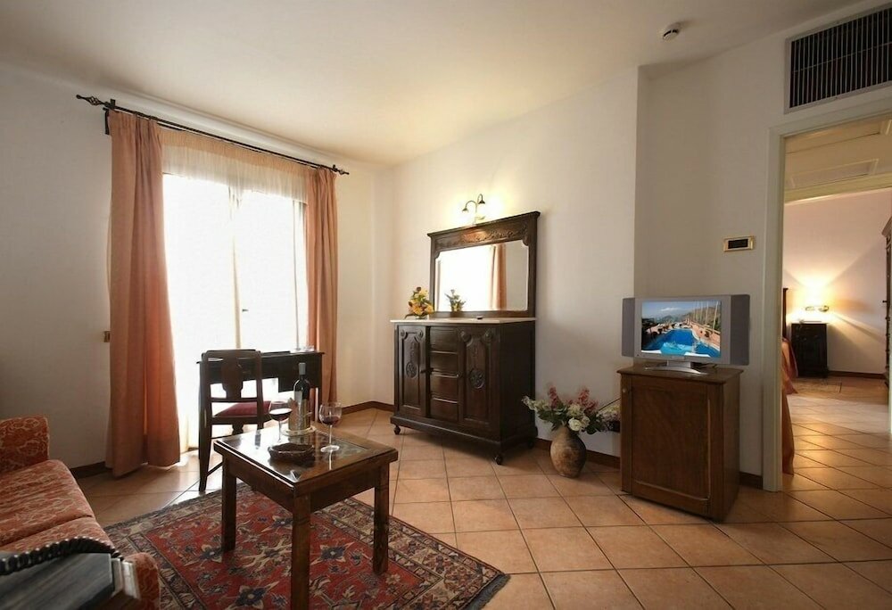 Фото Hotel Villa Sonia