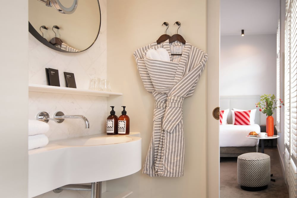 Фото Pillows Anna van den Vondel