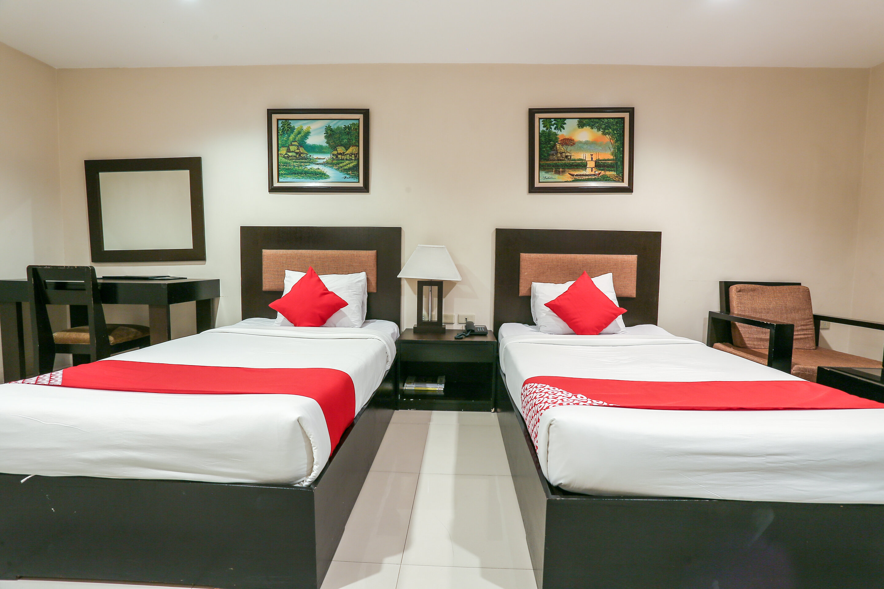 Фото Paragon Tower Hotel