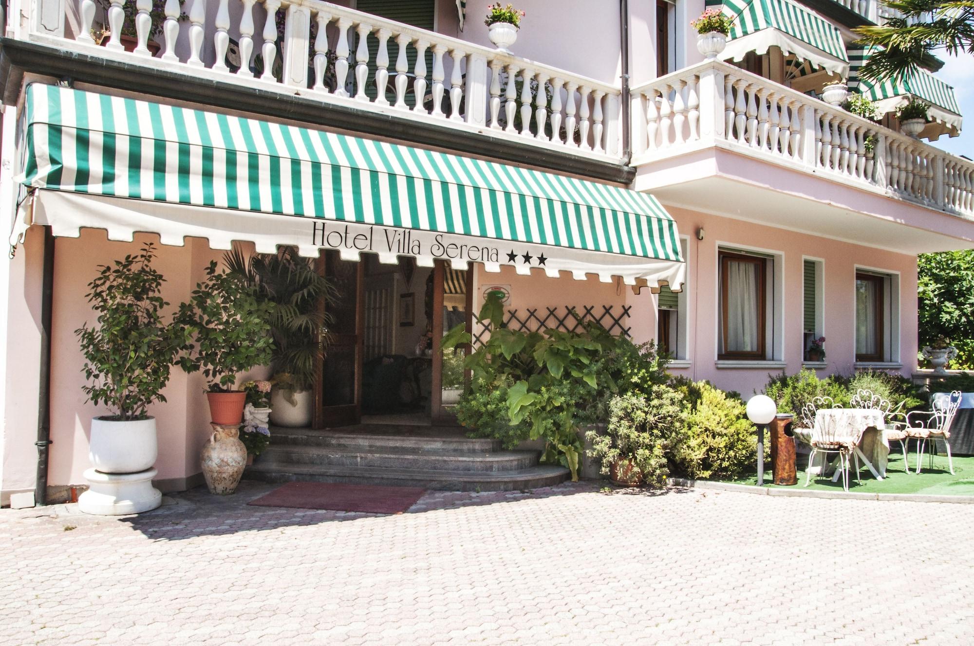 Фото Hotel Villa Serena