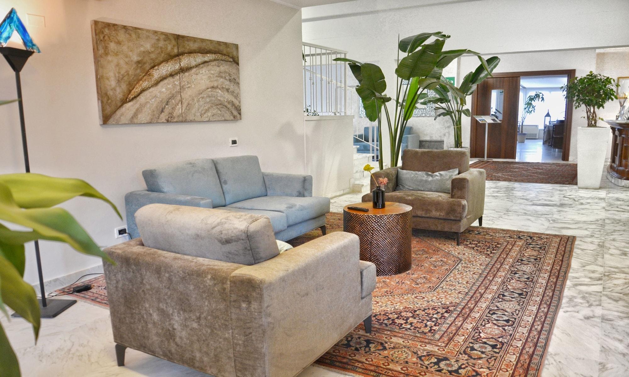 Фото Hotel Tiffany