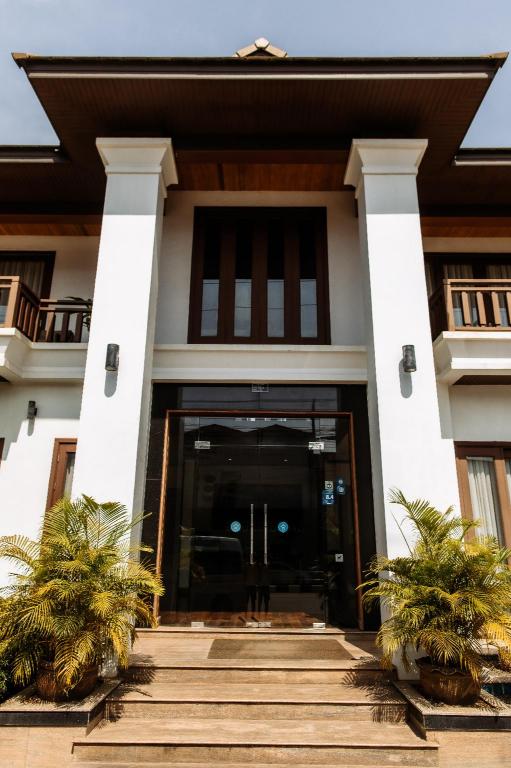 Фото Athena Hotel