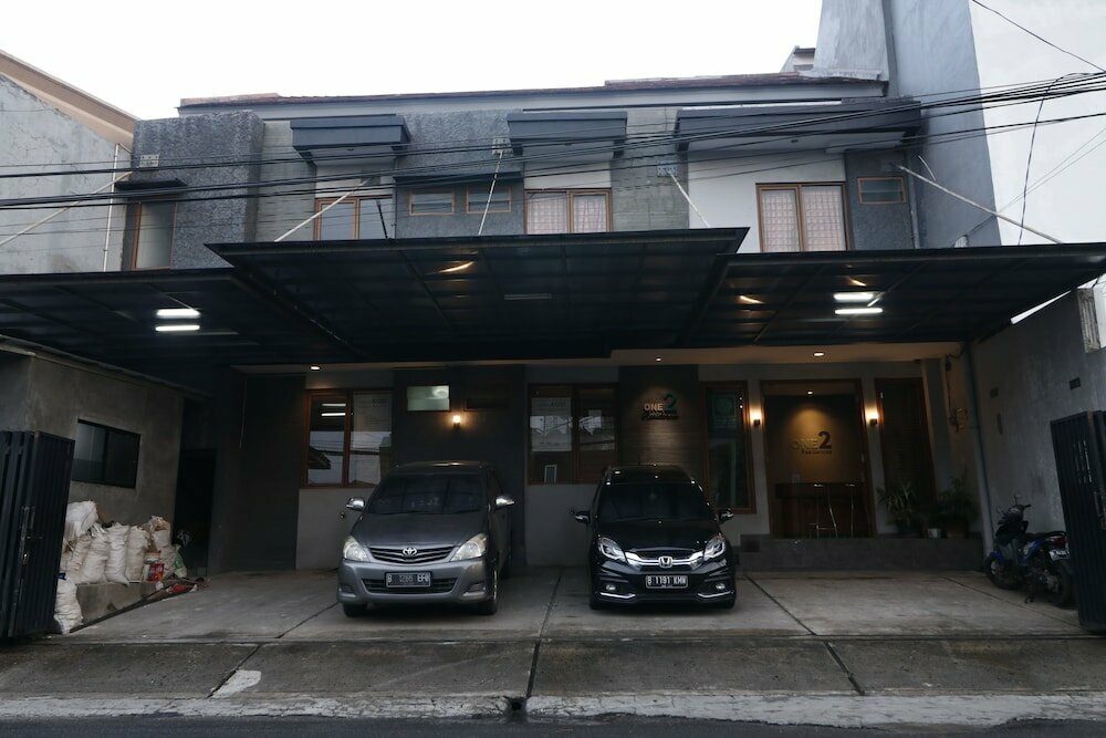 Hotel RedDoorz Plus near Rs Harapan Kita, Jakarta, photo