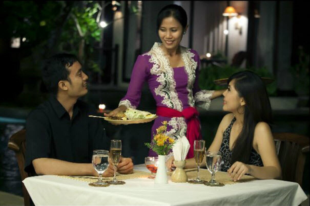 Фото Puri Mesari Suites