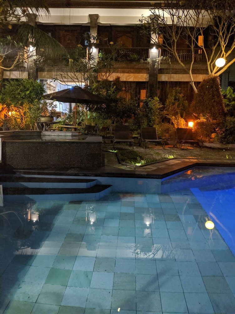 Фото Okawati Hotel