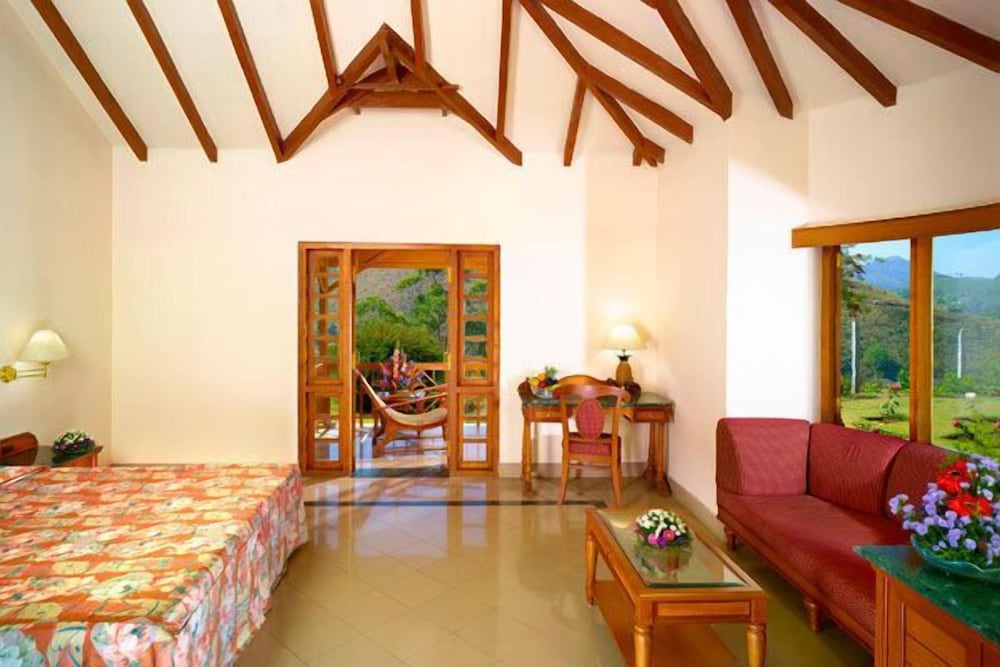 Фото Ktdc Tea County Munnar