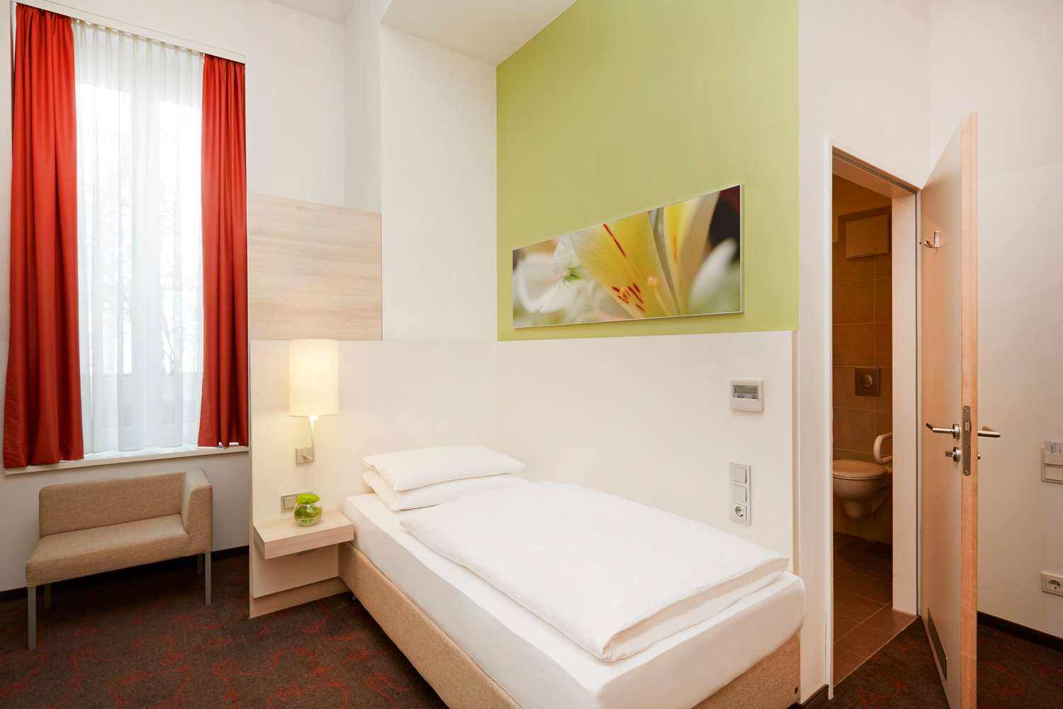 Фото H+ Hotel München