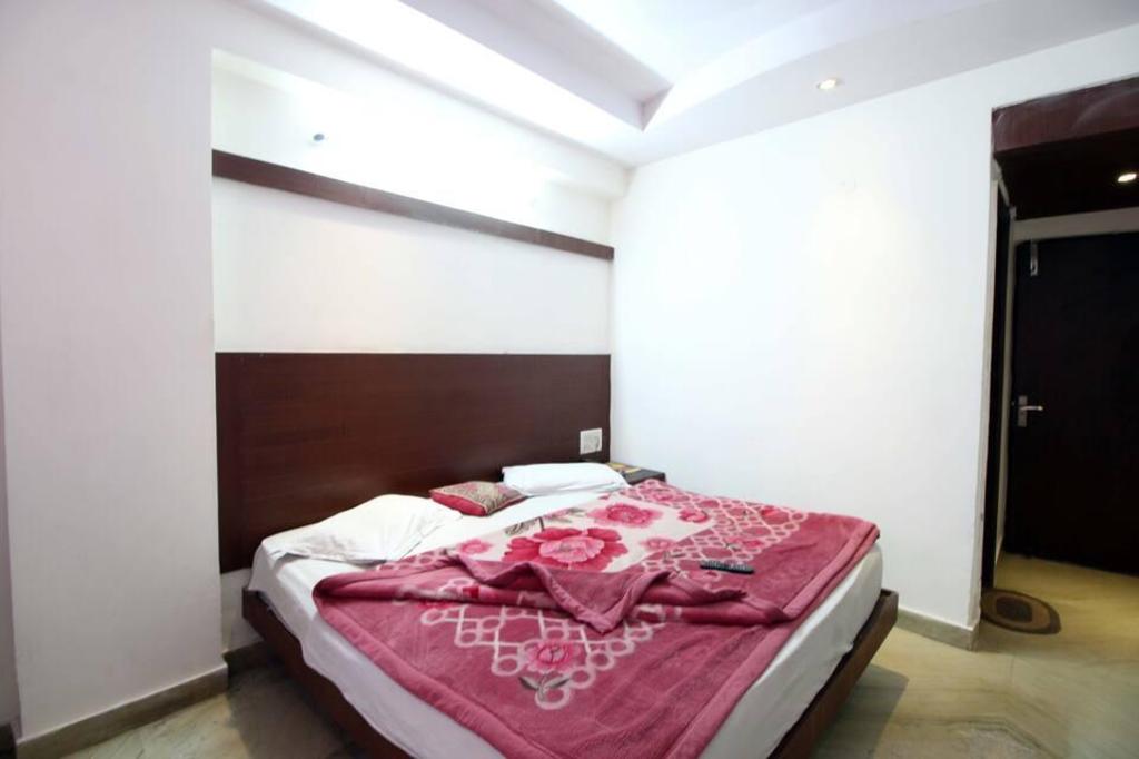 Фото Oyo 7684 Hotel Repose Villa