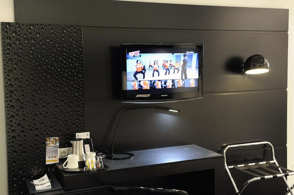 Фото Kyriad Prestige Perpignan Centre Del Mon