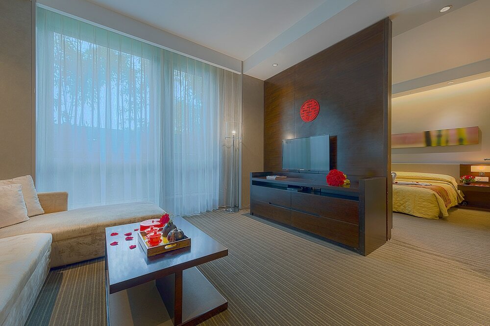 Фото Shanghai Parkyard Hotel