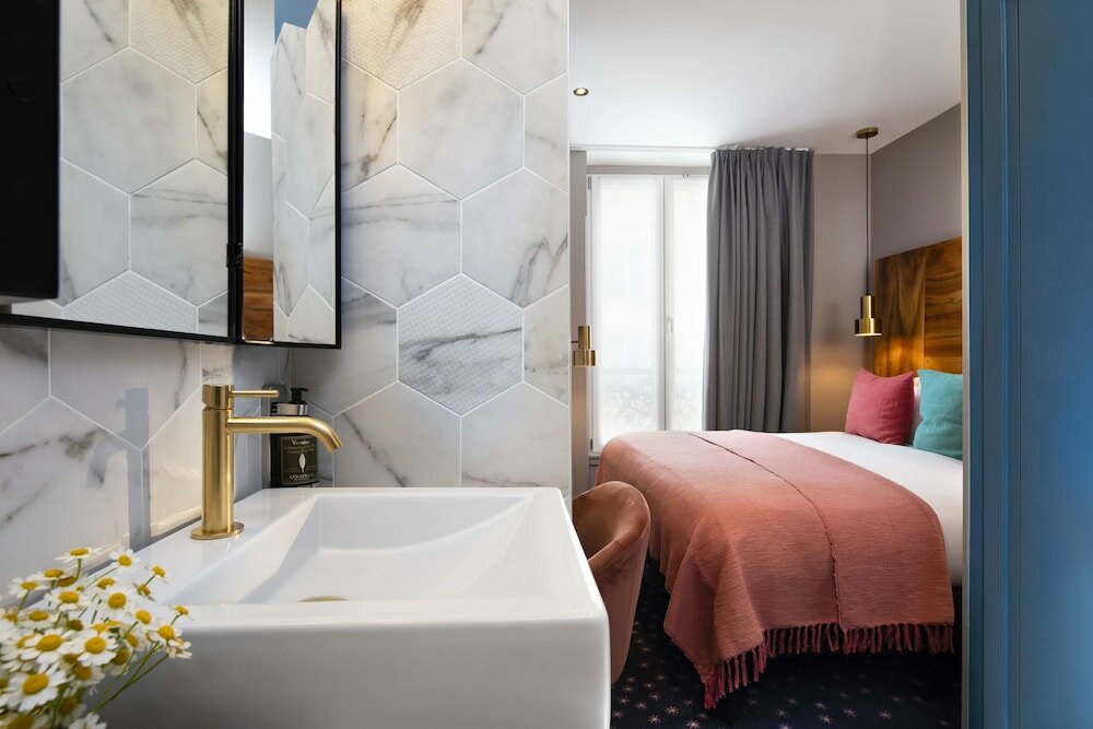 Фото Maxim Folies