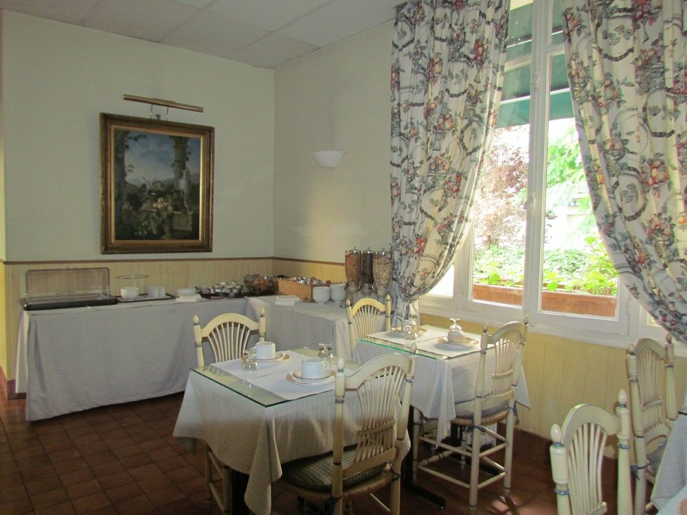 Фото Exelmans Hotel