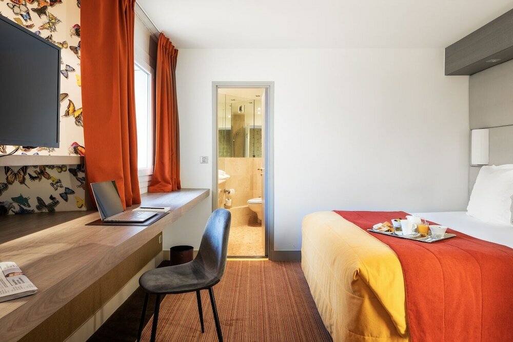 Фото Hotel Paris Neuilly