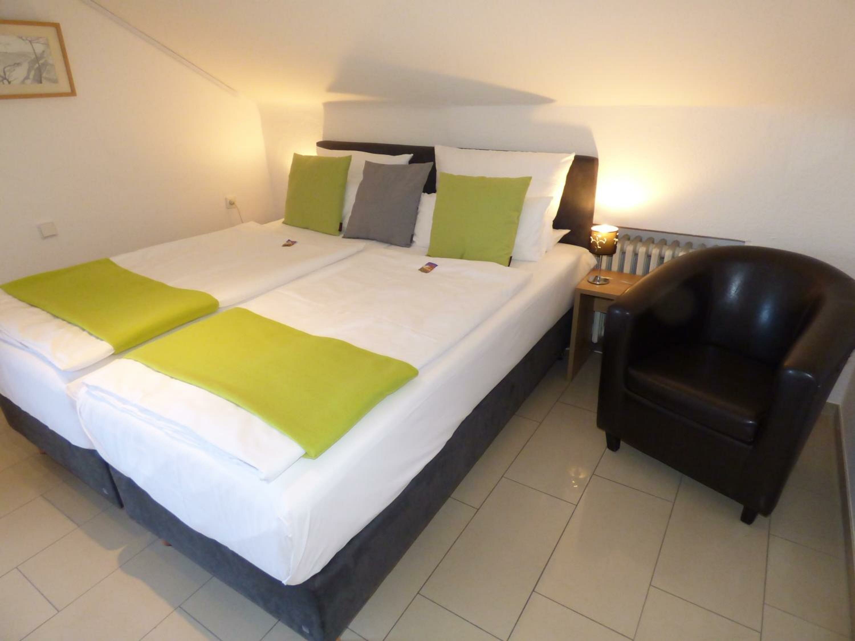 Фото Art Inn Hotel Dinslaken