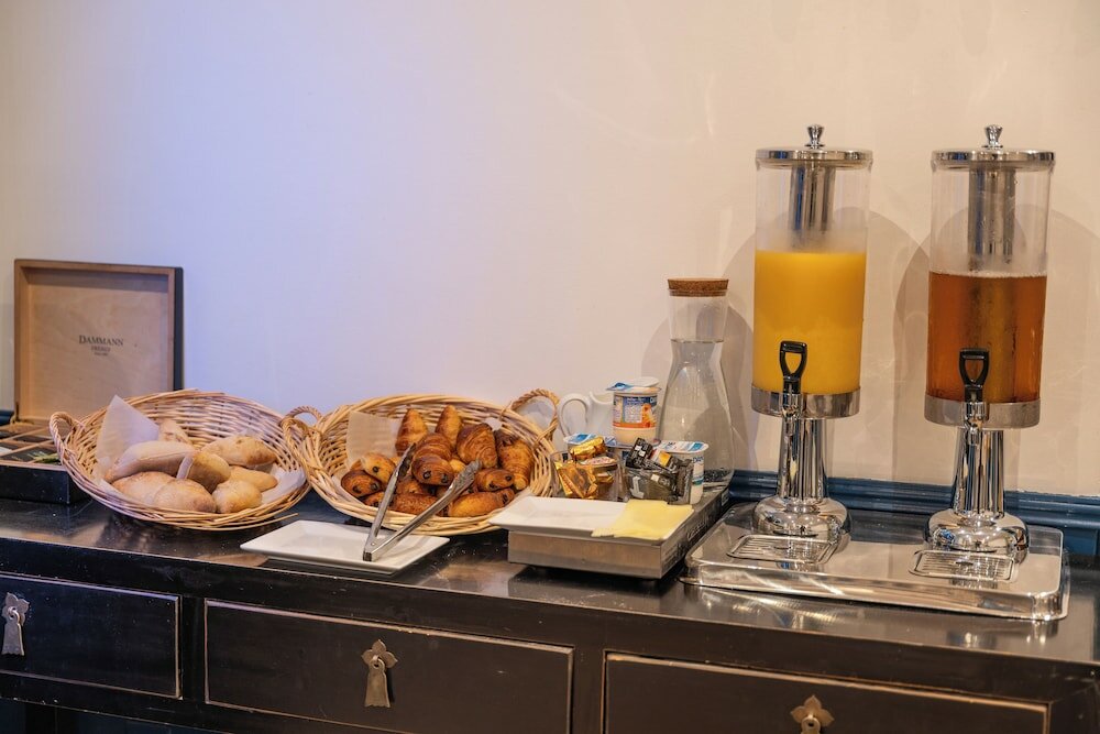 Фото Hotel du Theatre