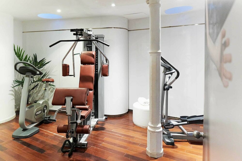 Фото Chic & Basic Born Boutique Hotel