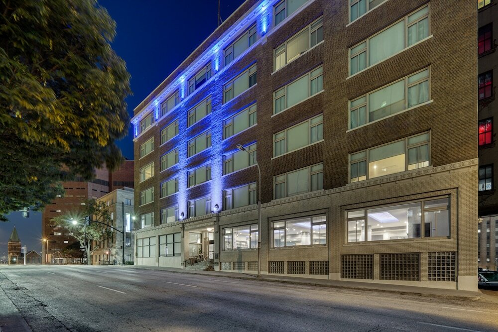 Фото Holiday Inn Express Kansas City Downtown, an Ihg Hotel