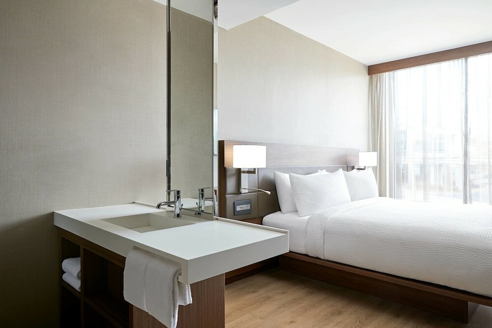 Фото Ac Hotel Raleigh North Hills