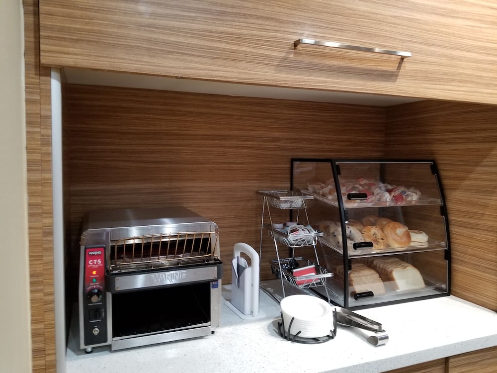 Фото TownePlace Suites by Marriott McAllen Edinburg