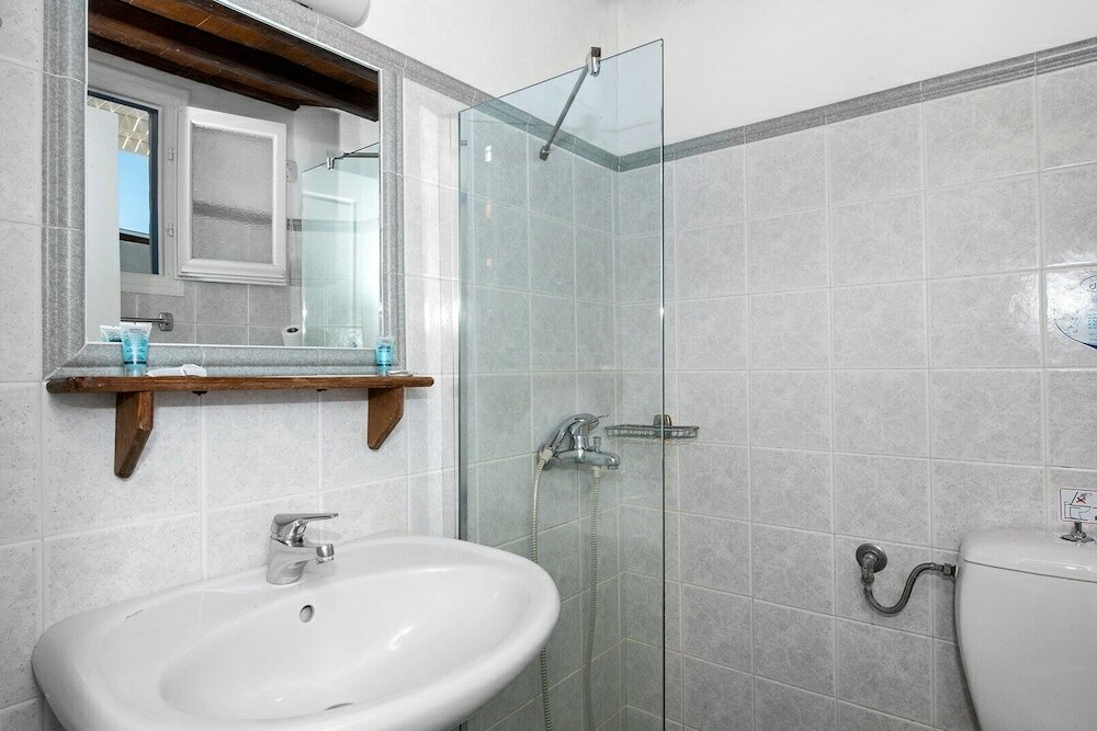 Фото Lighthouse Hotel