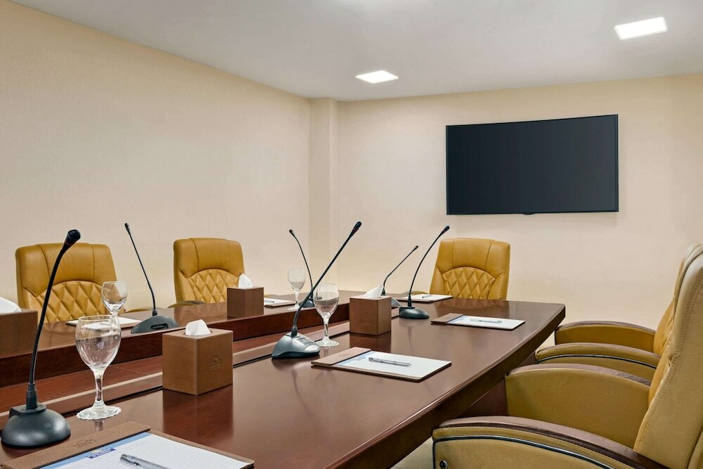 Фото Days Hotel and Suites by Wyndham Dakar