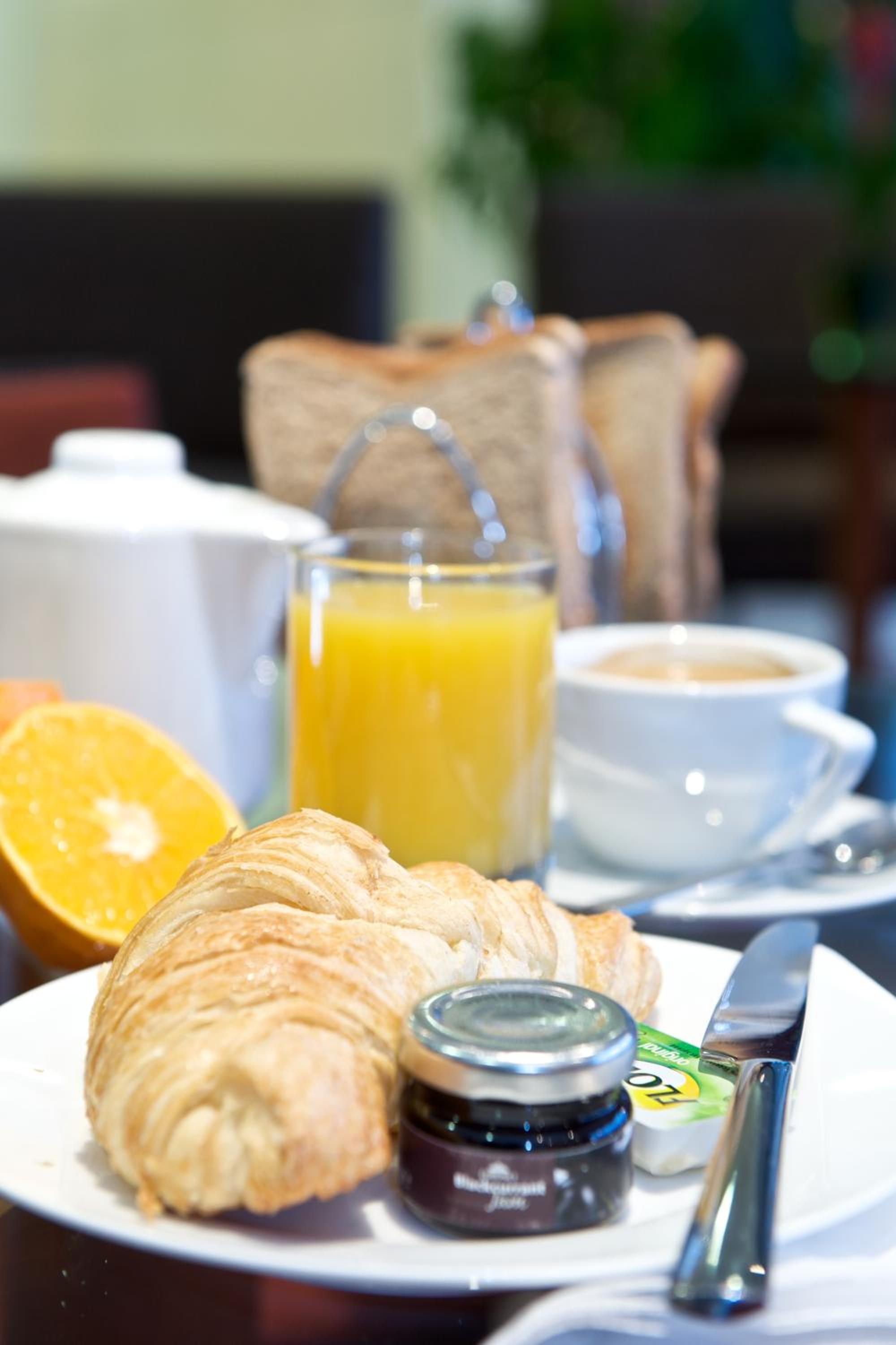 Фото Fraser Place Canary Wharf