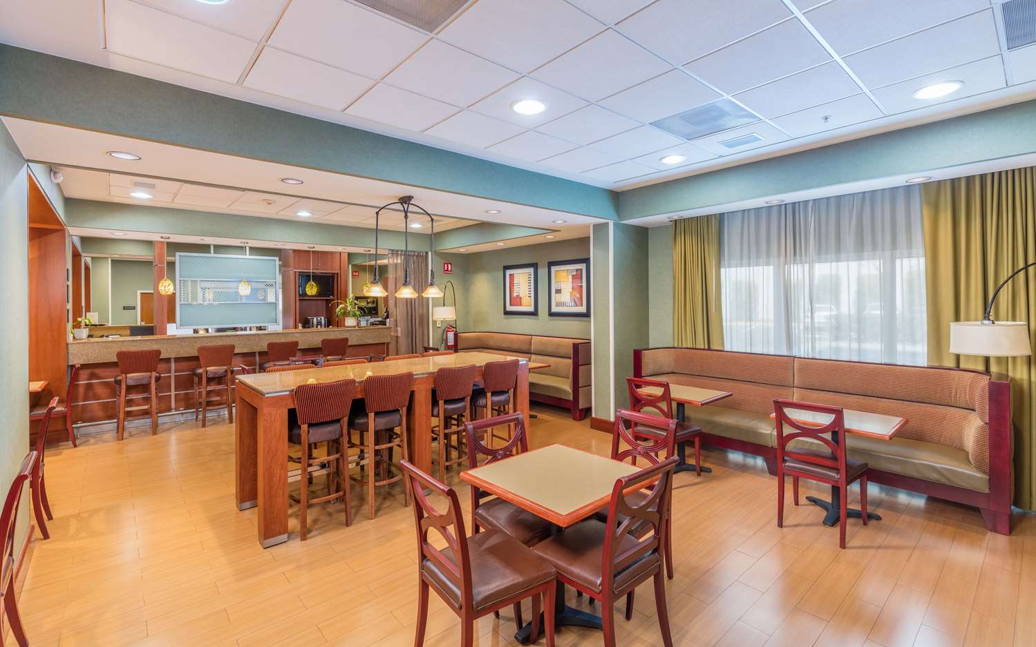 Фото Hampton Inn by Hilton-Queretaro Tecnologico