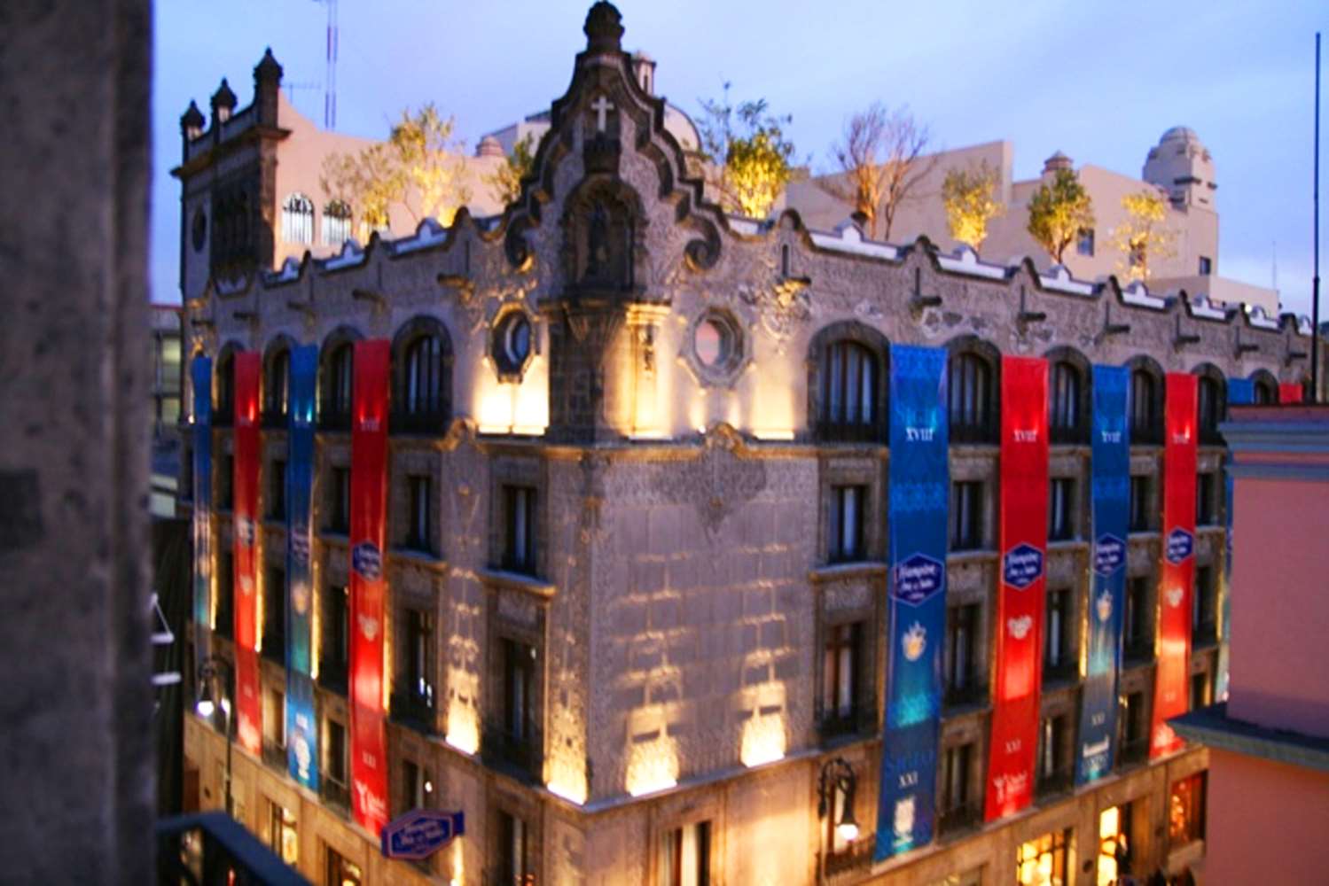 Фото Hampton Inn & Suites Mexico City - Centro Historico