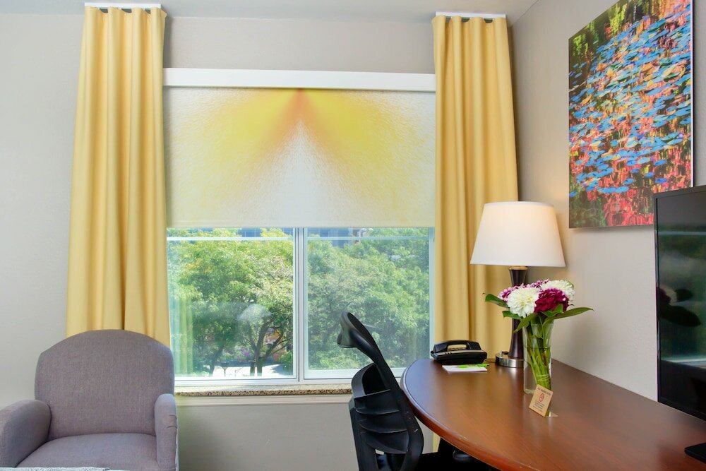 Фото The Belltown Inn