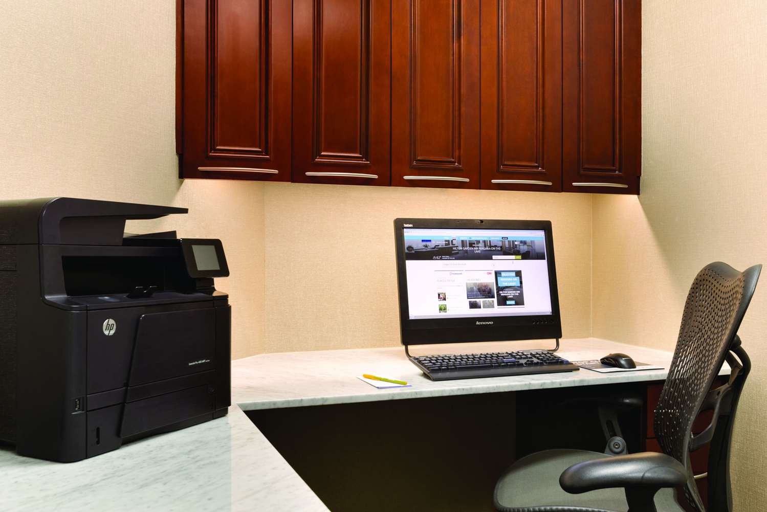 Фото Hilton Garden Inn Niagara-On-The-Lake