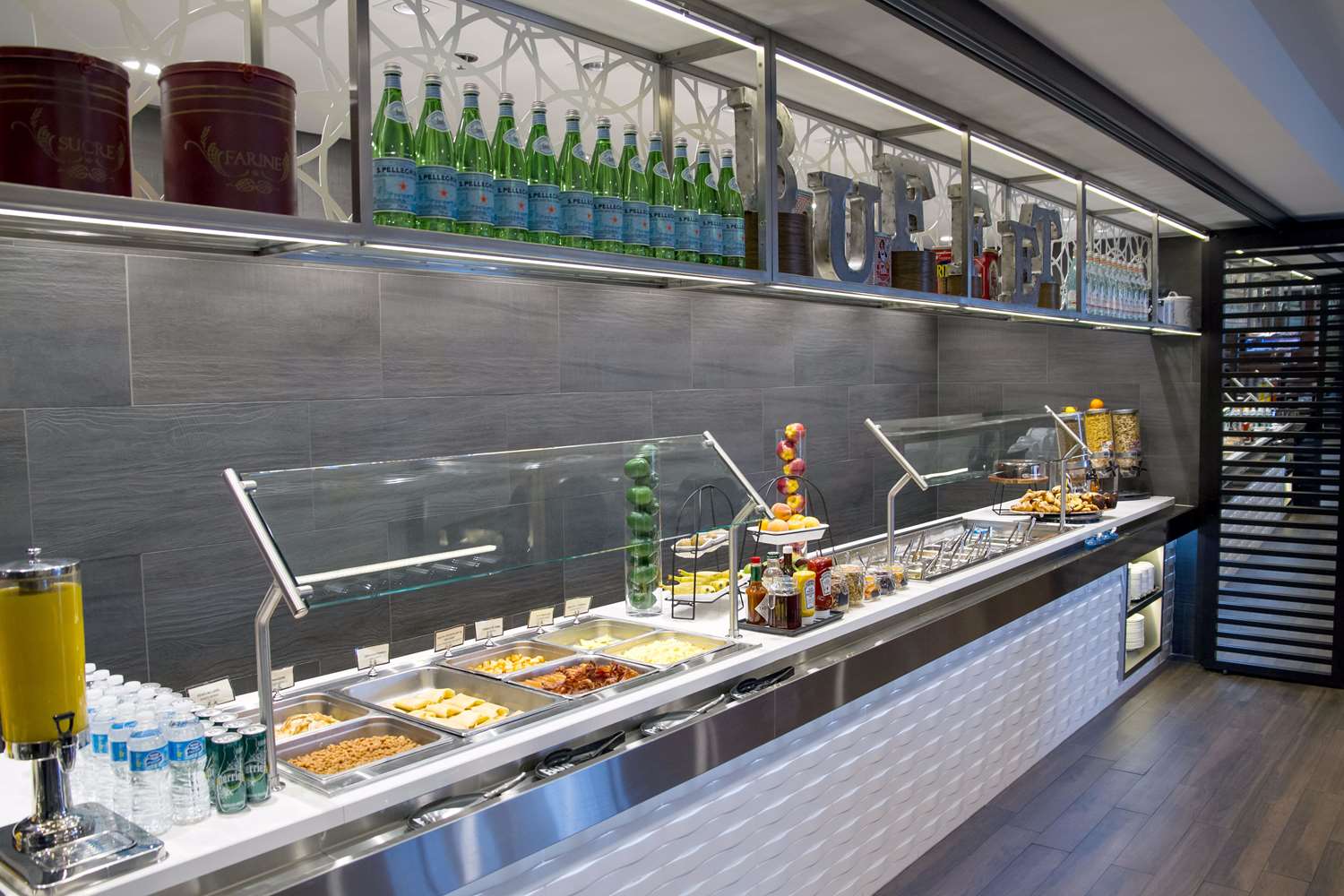 Фото Hilton Montreal Laval