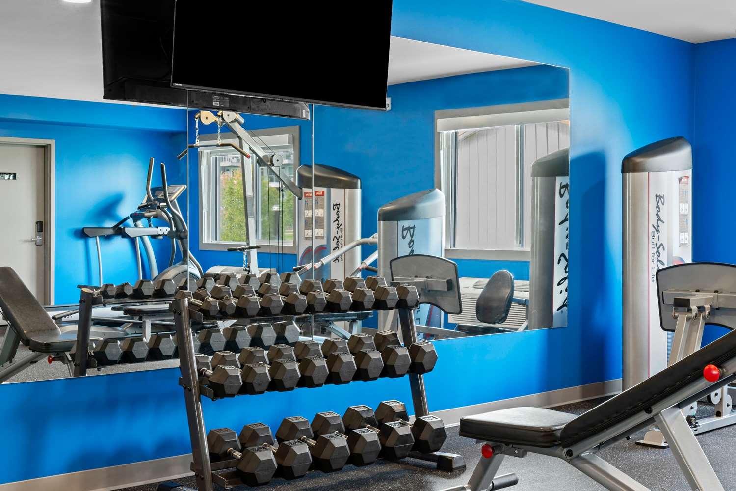 Фото Days Inn by Wyndham Steinbach