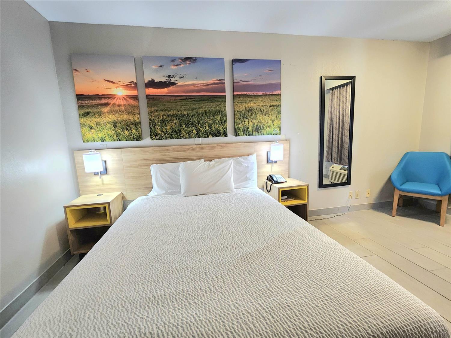 Фото Days Inn by Wyndham McAllen