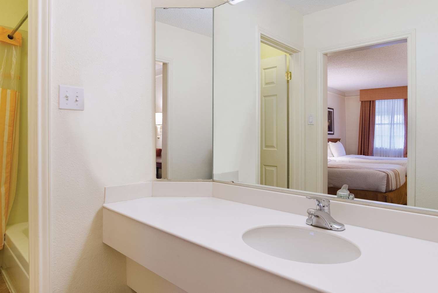 Фото La Quinta Inn by Wyndham Denver Cherry Creek