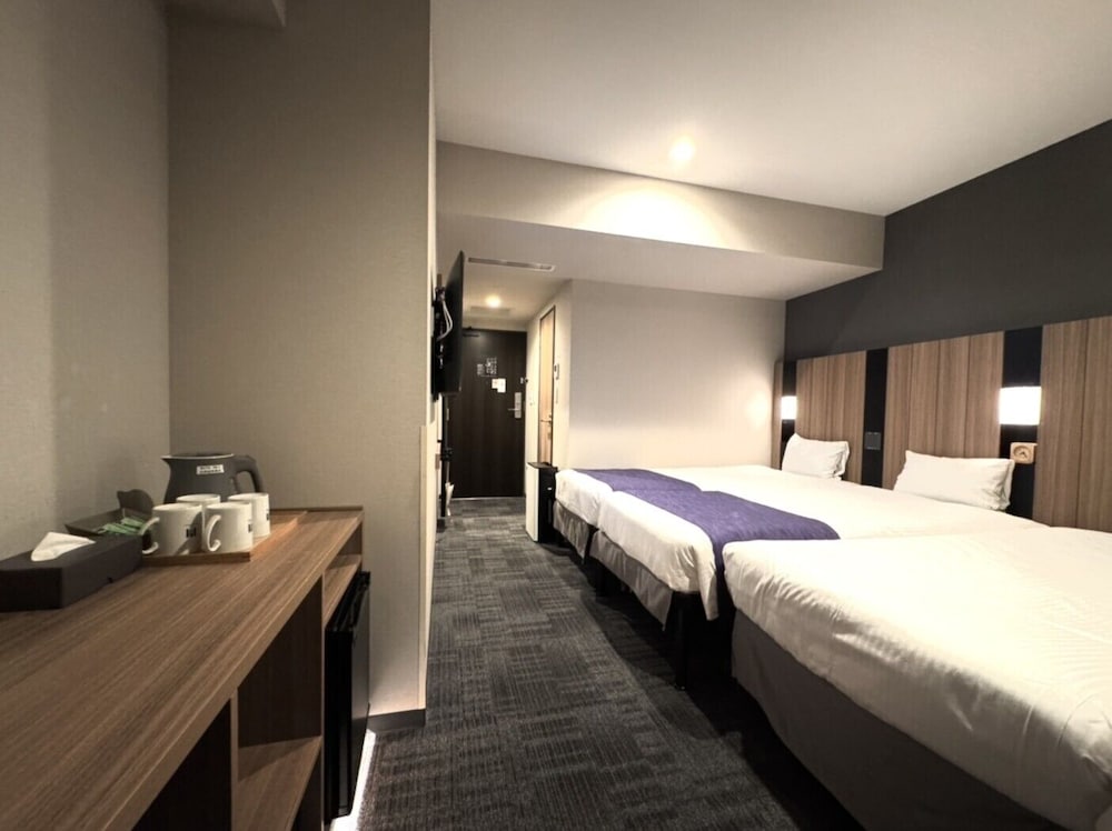 Фото Hotel MONday Kyoto Karasumanijo