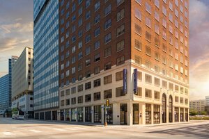Гостиница Hampton Inn & Suites Dallas Downtown