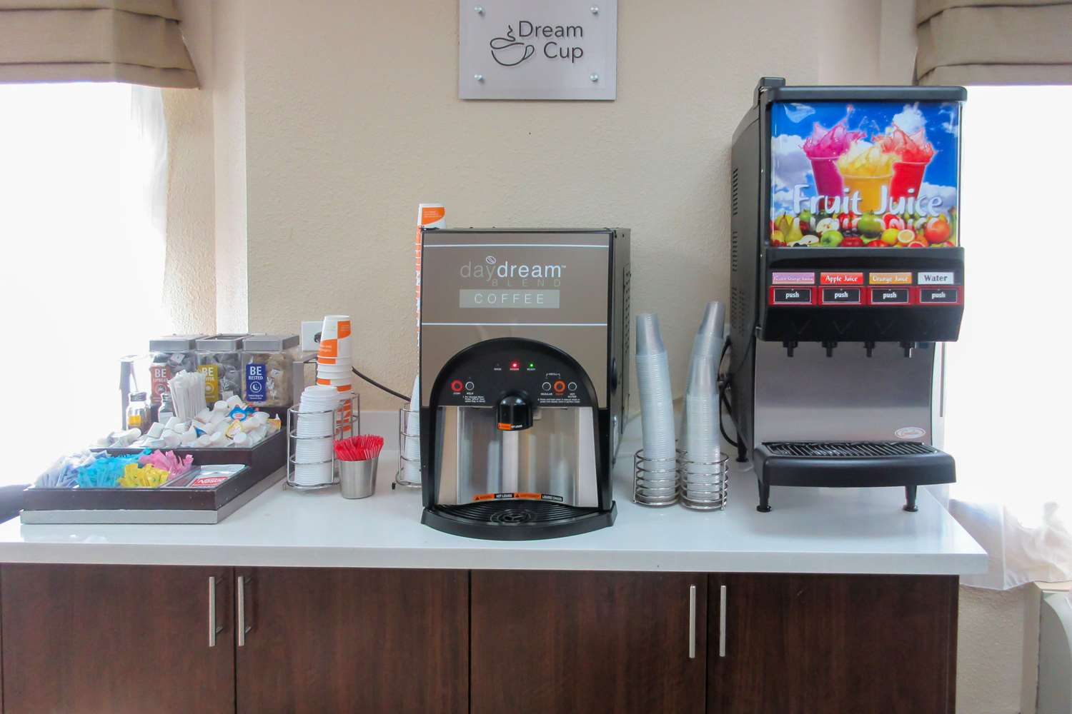 Фото Sleep Inn & Suites Fort Lauderdale Airport