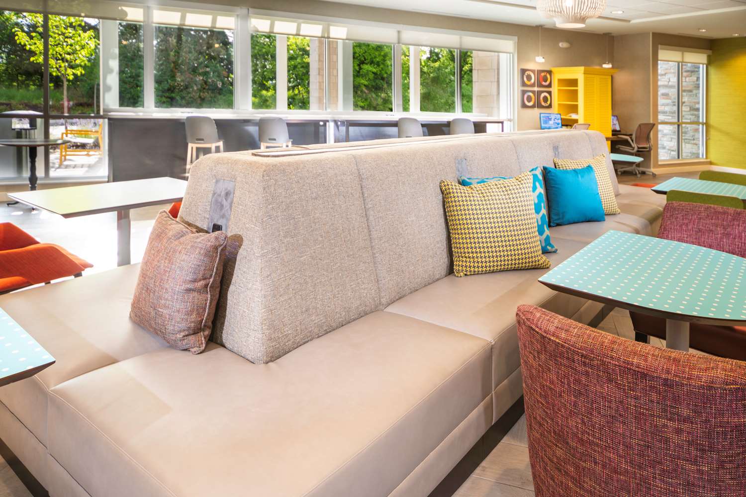 Фото Home2 Suites by Hilton Minneapolis Mall of America