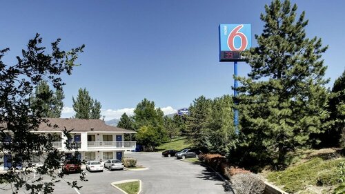 Гостиница Super 8 by Wyndham Woods Cross/Salt Lake City North в Вудс Кроссе