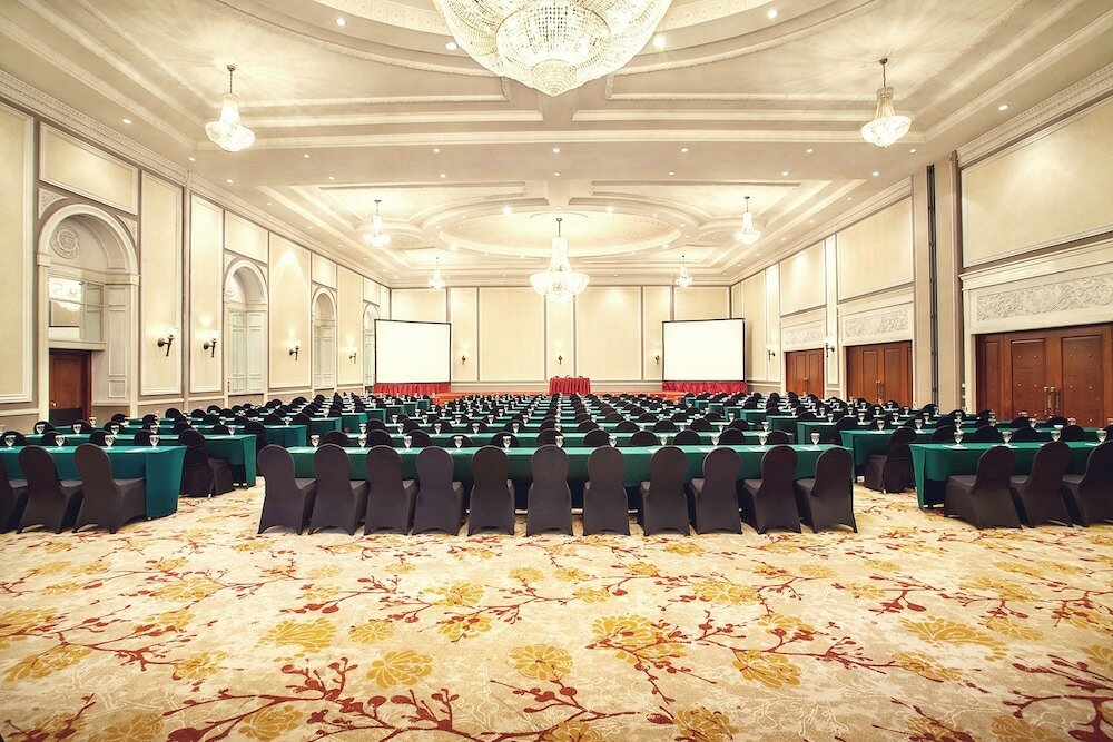 Фото Menara Peninsula Hotel Jakarta