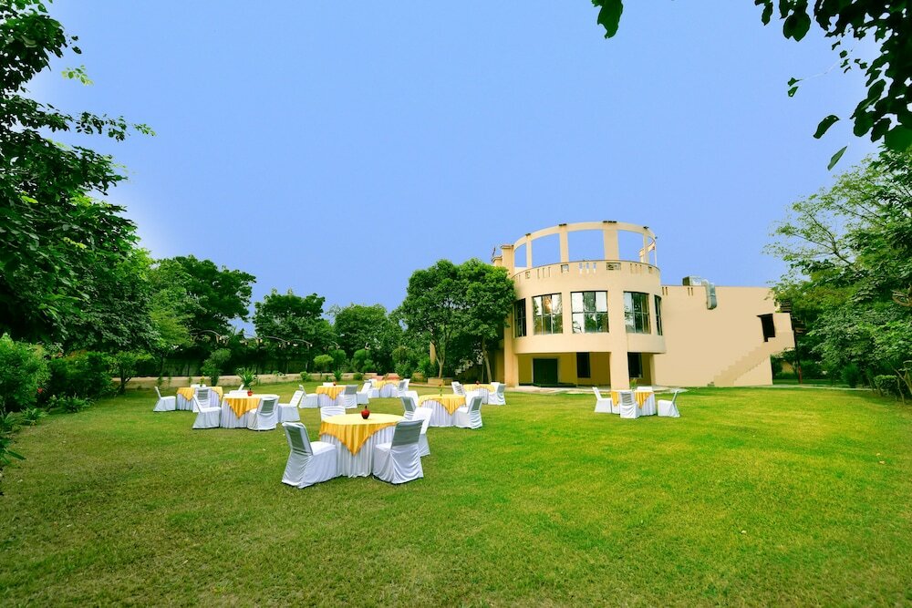 Фото Pride Kadamb Kunj Resort - Bharatpur