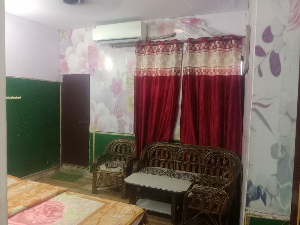 Фото Hotel Raj Bed & Breakfast