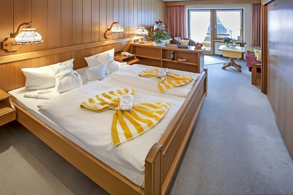 Фото Berg- und Aktivhotel Edelsberg