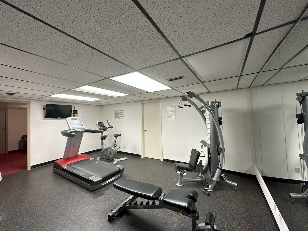 Фото Super 8 by Wyndham Lethbridge