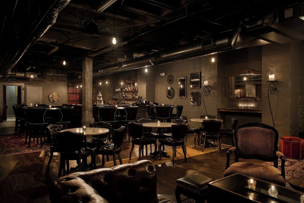 Фото Ambassador Hotel Wichita, Autograph Collection