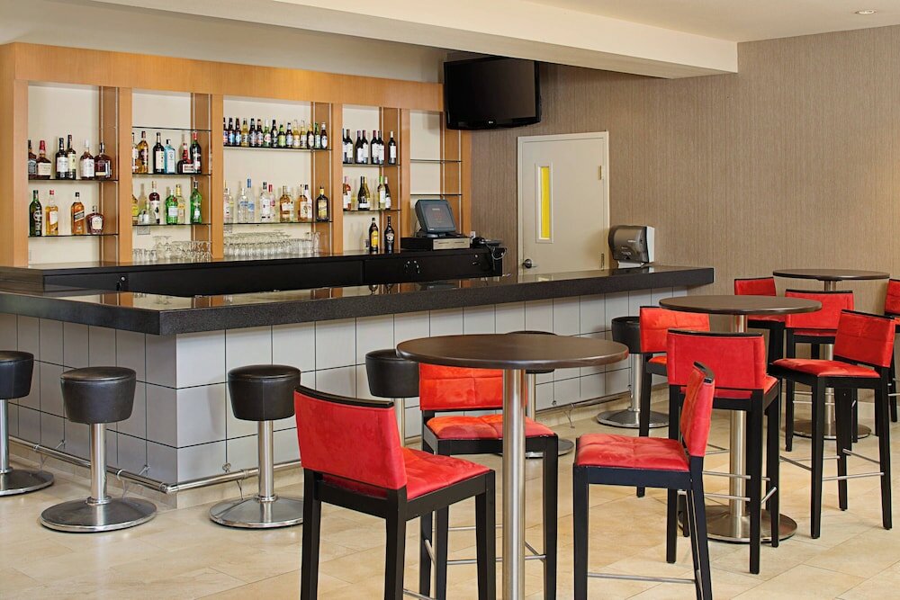 Фото Courtyard by Marriott Sacramento Midtown